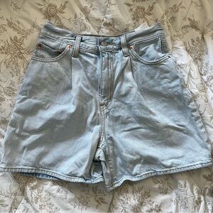 Levi’s shorts